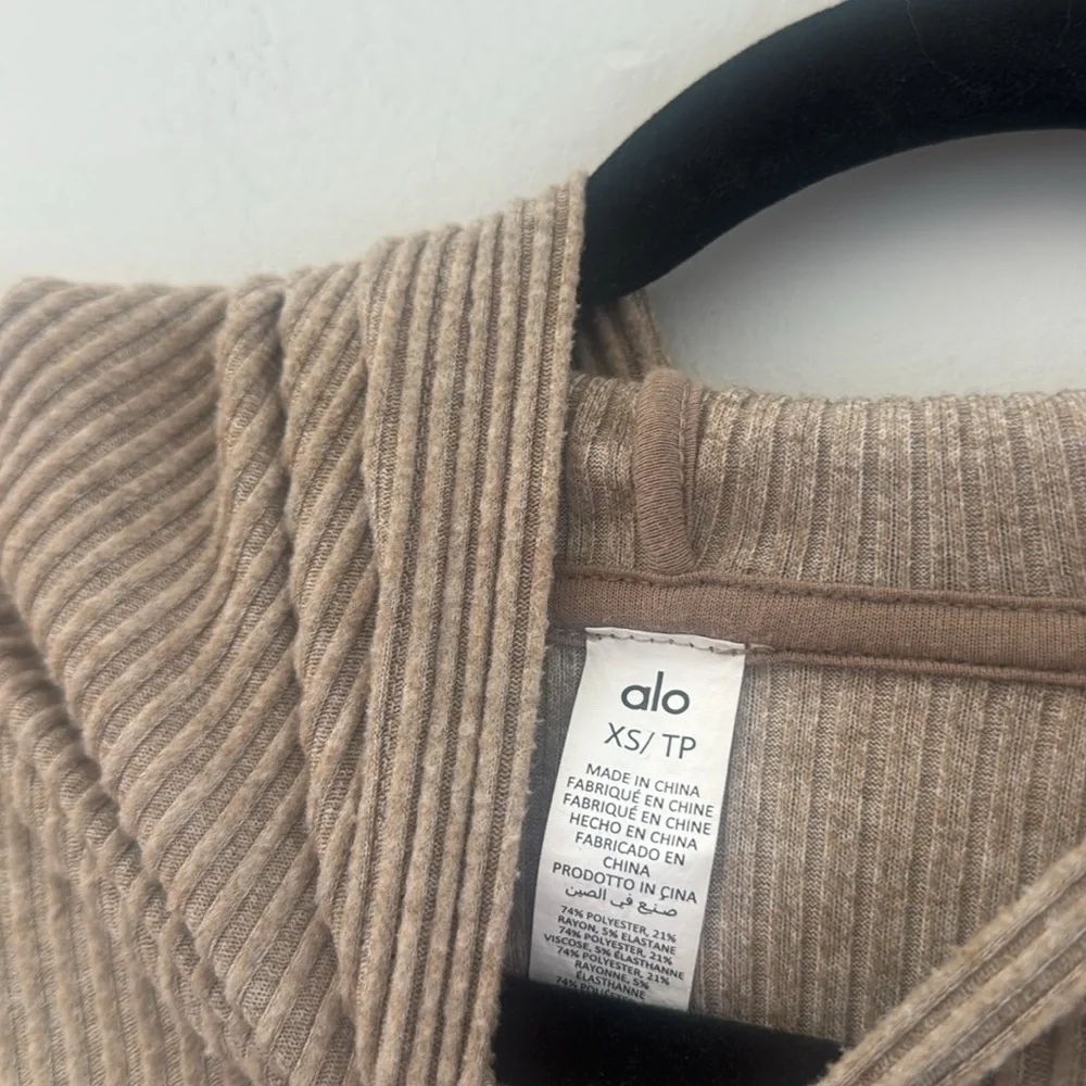 ALO Muse Hoodie in Tan Gravel Heather Size XS